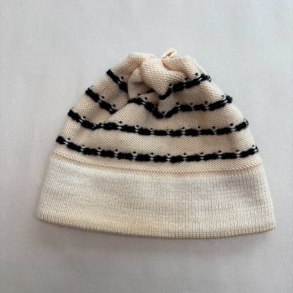 Vintage Creme +.Black Point Wool Toque - Picture 4 of 9